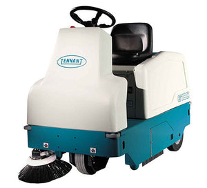 Refurbished Tennant 6100, Rider Floor Sweeper, 30", 22 Gallon Hopper, Battery, 9/1/1 Warranty