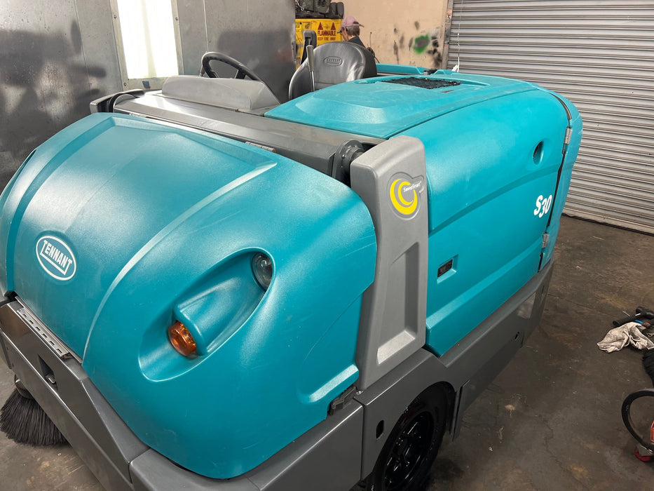 Refurbished Tennant S30, Rider Floor Sweeper, 62.5", 105 Gallon Hopper, Diesel, 6/1/1 Warranty