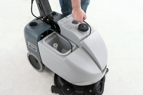 Advance SC351, Floor Scrubber, 14", 2.5 Gallon, Battery, Pad Assist, Forward and Reverse, Disk