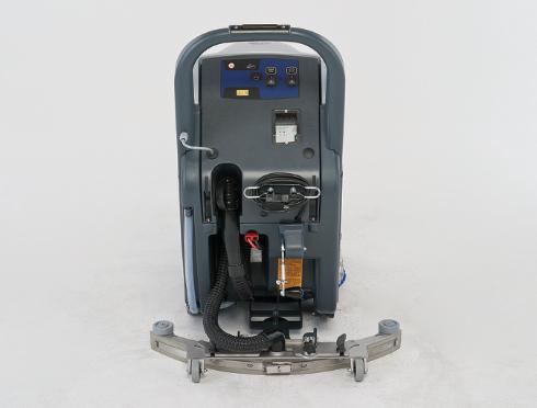 Advance SC450 | Floor Scrubber | 20" | 10.5 Gallon | Battery | Pad Assist | Disk | 3 Year Warranty