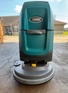 Refurbished Tennant T300, 20" Walk Behind Disk Floor Scrubber, Battery, Self Propel, 3/1/1 Warranty, Quick Ship image 4