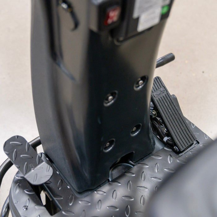 Rider Floor Scrubber, 28", 31 Gallon, Battery,  Disk, 3/3/1/1 Warranty